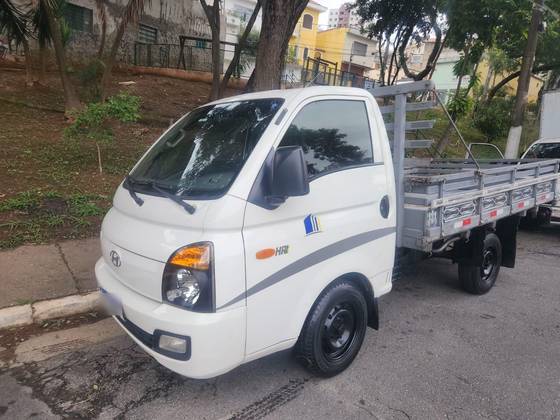 HYUNDAI HR 2.5 LONGO COM CAÇAMBA 4X2 16V 130CV TURBO INTERCOOLER DIESEL 2P MANUAL HYUNDAI HR 2.5 LONGO COM CAÇAMBA 4X2 16V 130CV TURBO INTERCOOLER DIESEL 2P MANUAL